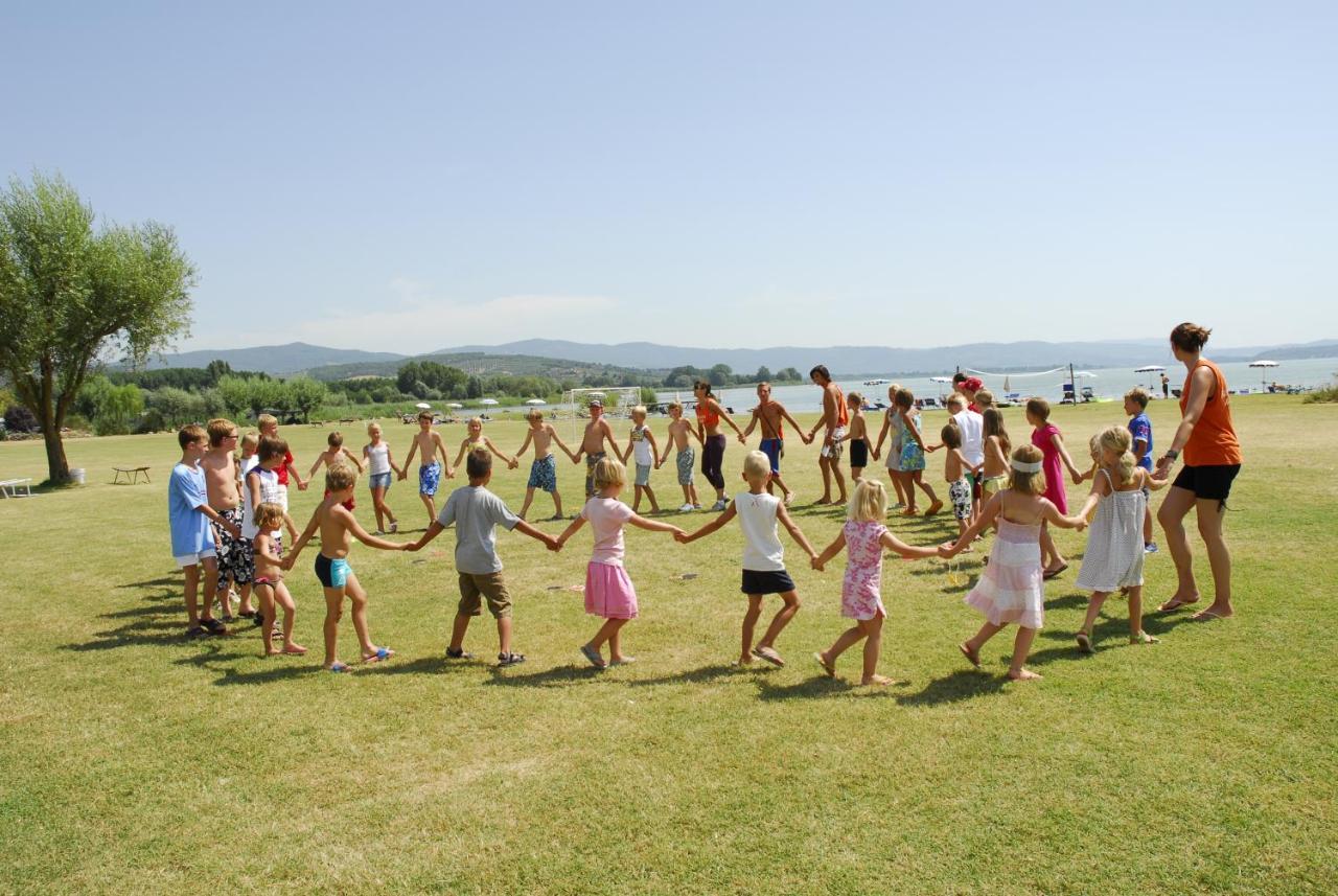 Camping Badiaccia Village Castiglione del Lago Exterior foto